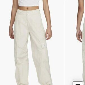 Jordan Essentials Women's Utility Pants  Size S (4–6)